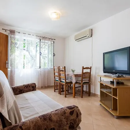 By The Sea Lumbarda, Korcula - 10049 Apartment *